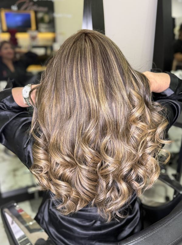 Balayage y color en Fabelli Campeche