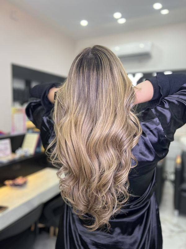 Balayage y color en Fabelli Campeche