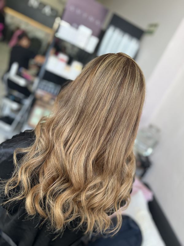 Balayage y color en Fabelli Campeche